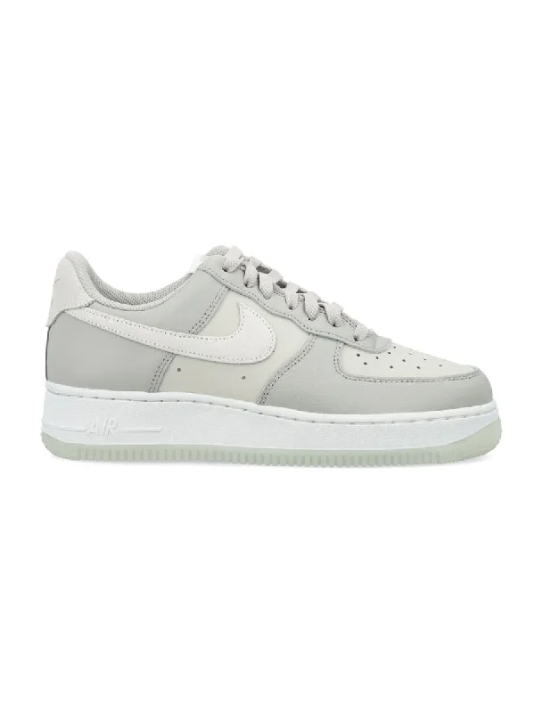 Nike Air Force 1 '07 Lv8