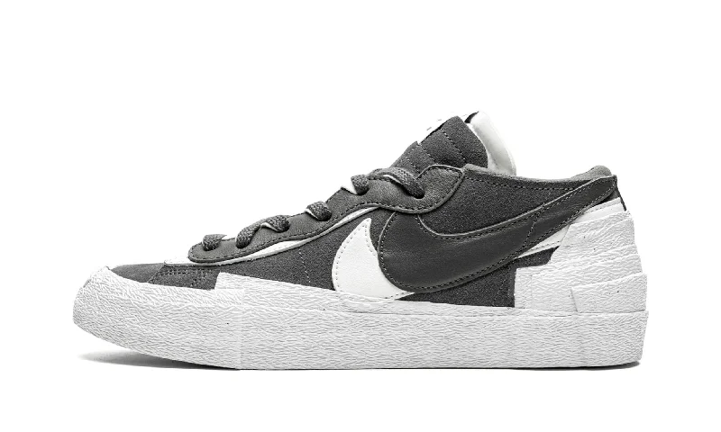 Nike Blazer Low Sacai Dark Grey