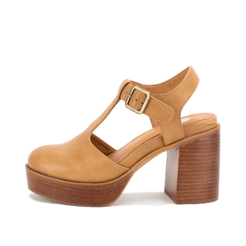 Lubbock Maryjane Platform Clog