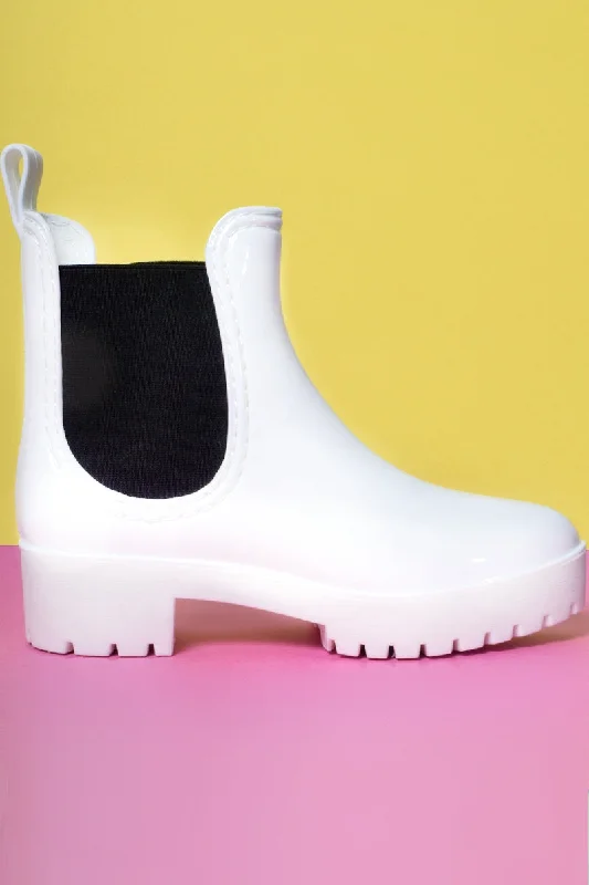 Ain't No Sunshine Rain Boot - White