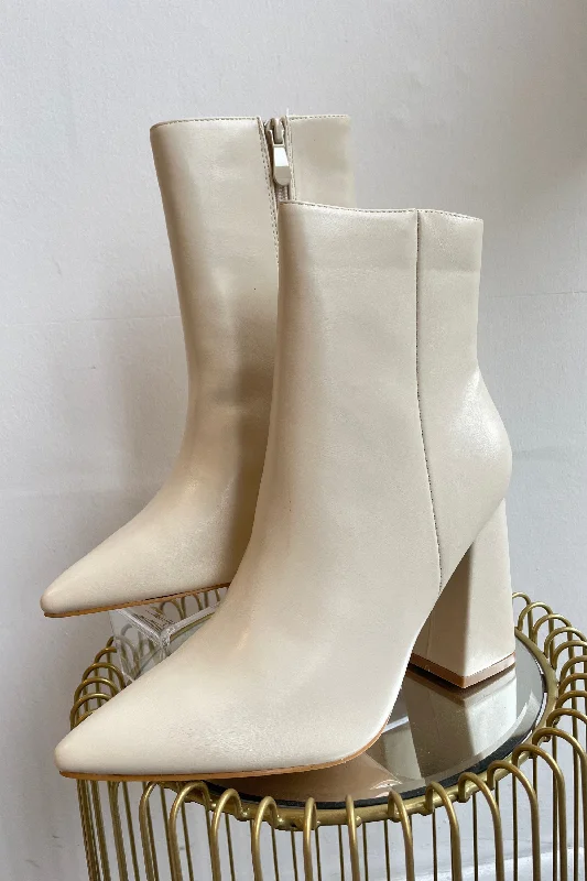 Cream PU Pointed Heeled Boots