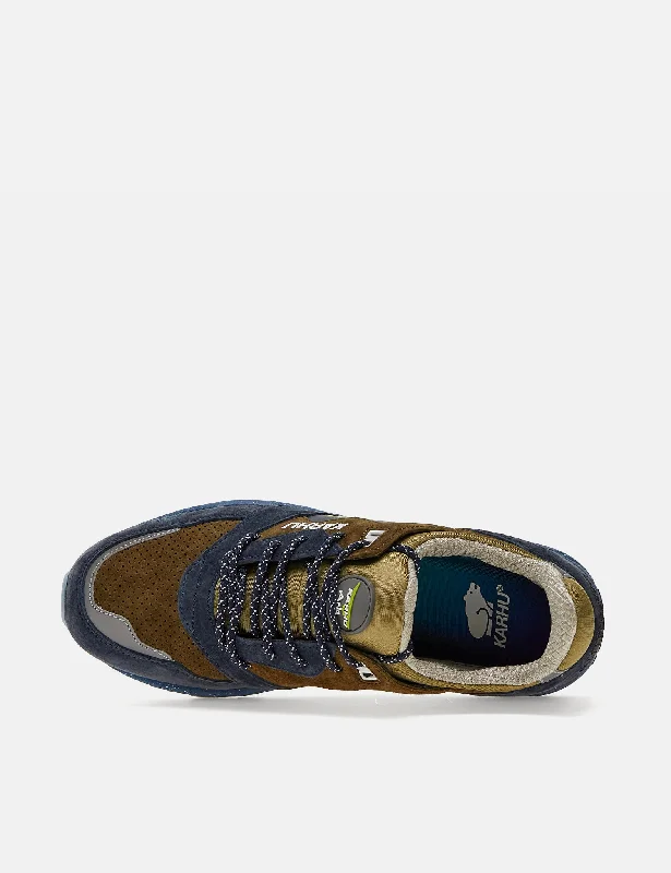 Karhu Aria 95 Trainers - India Ink/Dark Olive