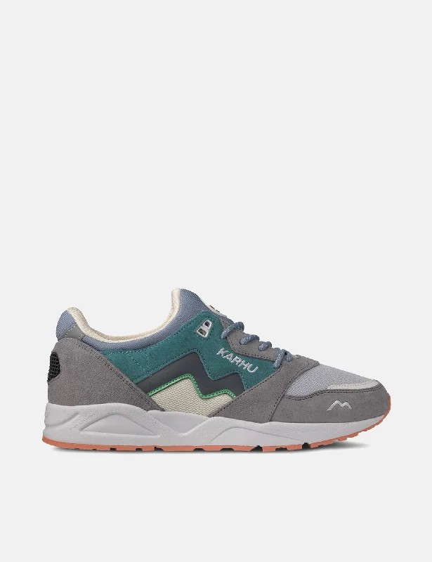 Karhu Aria 95 Trainers - Steel/Brittany Blue