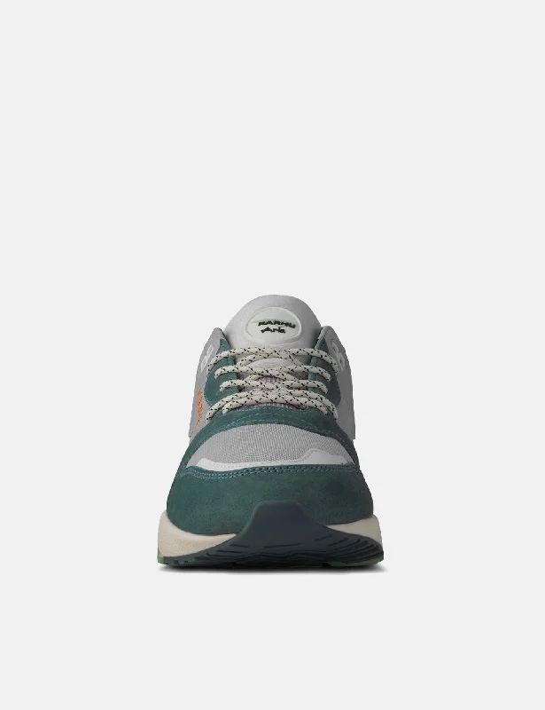 Karhu Aria 95 Trainers - Trooper/White