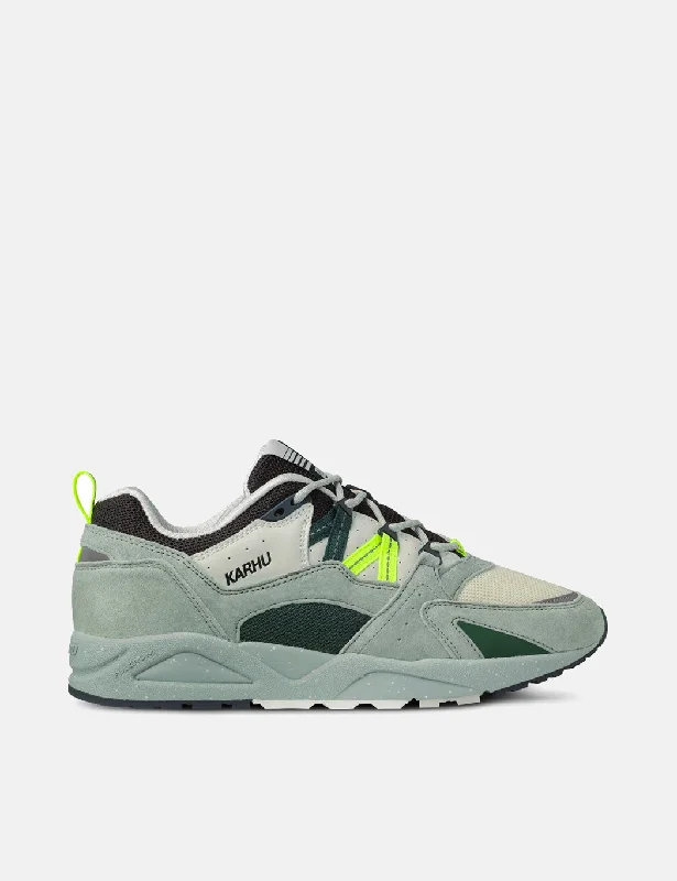 Karhu Fusion 2.0 Trainers - Pigeon/June Bug