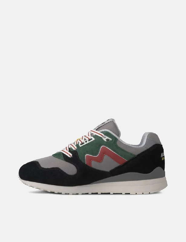 Karhu Synchron Classic Trainers - Jet Black/Hot Sauce