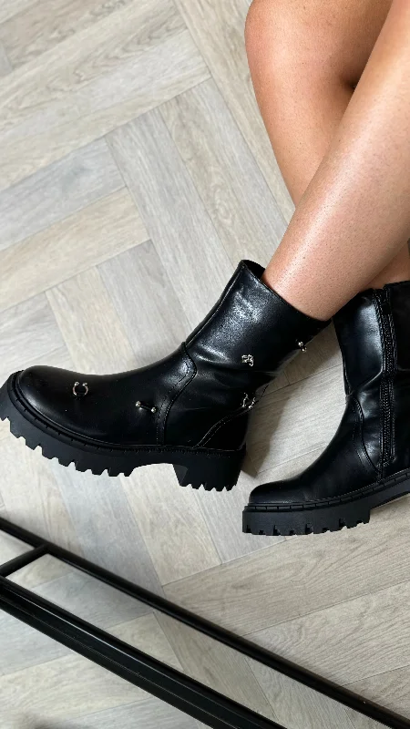 Vivianna Black Chunky Boots