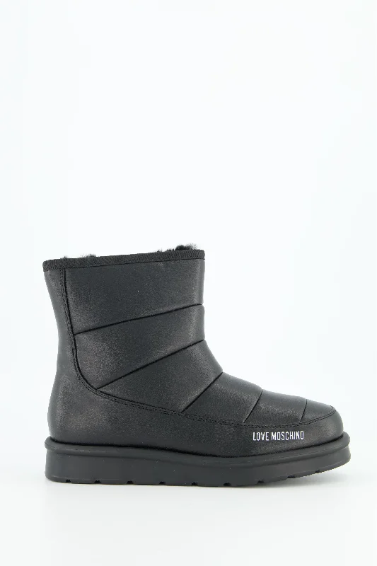 Women's Love Moschino Black Quilted Boot